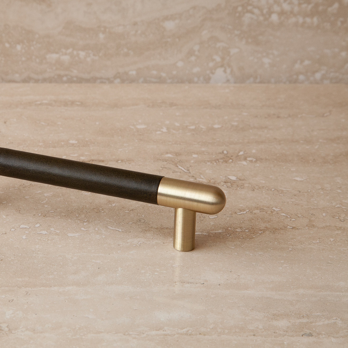 SATIN BRASS | DRESSED MINERAL | Mid (5/8")