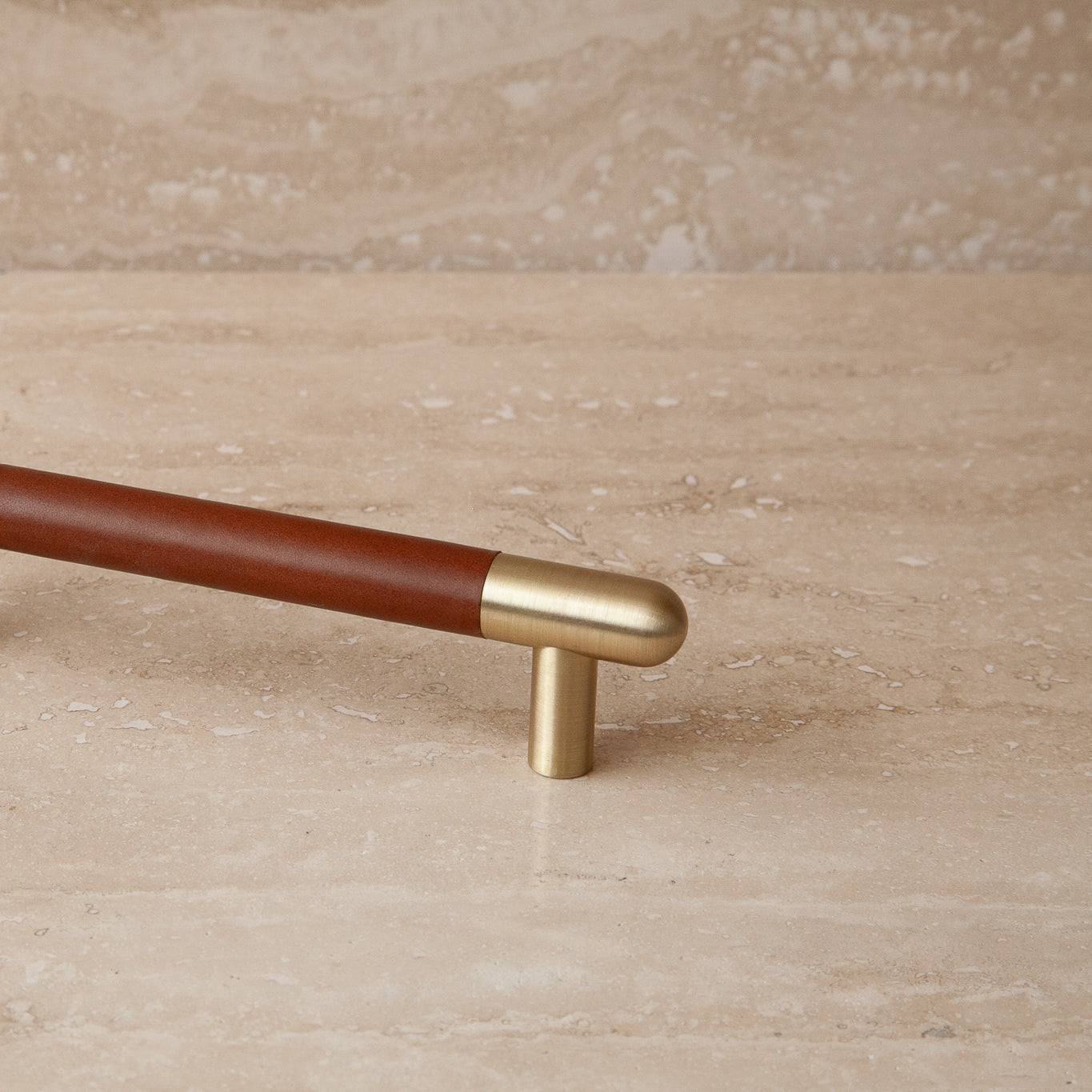 SATIN BRASS | DRESSED MINERAL | Mid (5/8")