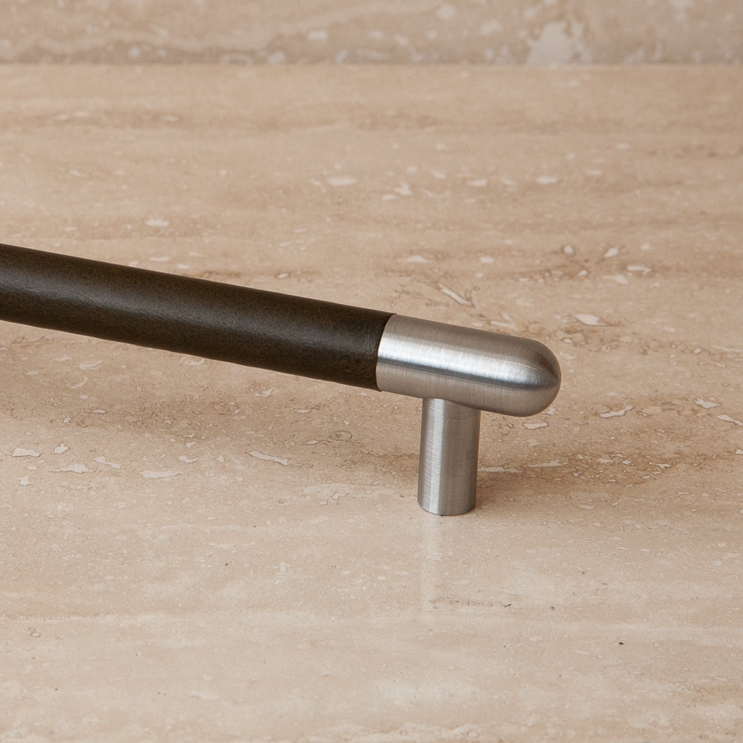 BRUSHED STAINLESS STEEL | DRESSED MINERAL | Wide (1")