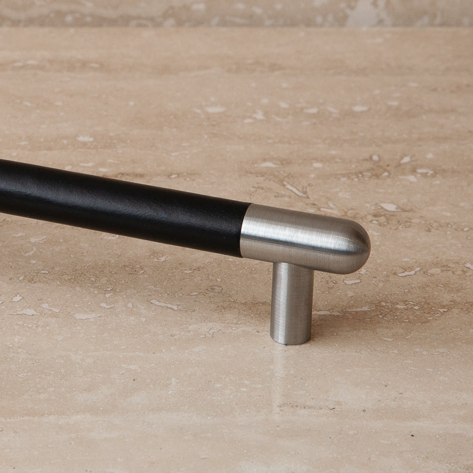 BRUSHED STAINLESS STEEL | DRESSED MINERAL | Wide (1")