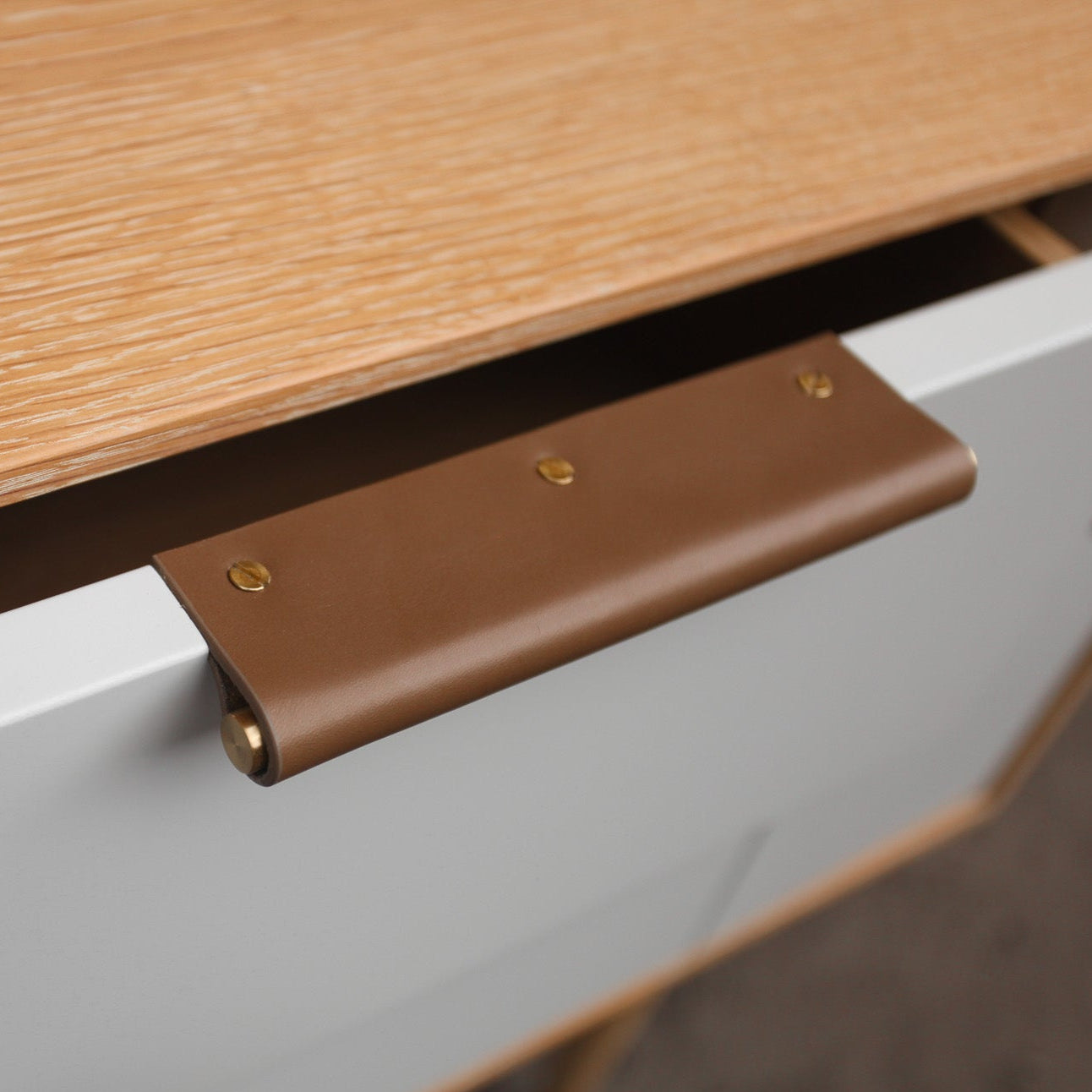 EP01 | SATIN BRASS CORE